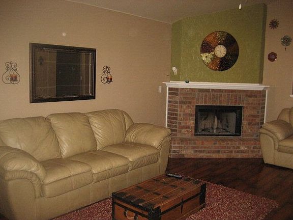 2nd image of 9129 Lamar Ave