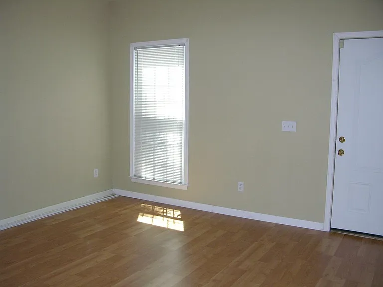 404 Griffin St NW — Photo 9