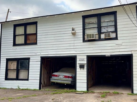 3rd image of 2565 Pecos St