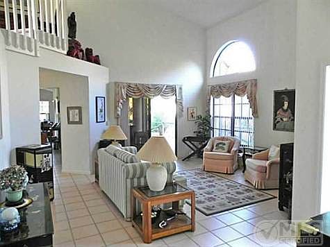 4th image of 4875 Sherwood Forest Dr