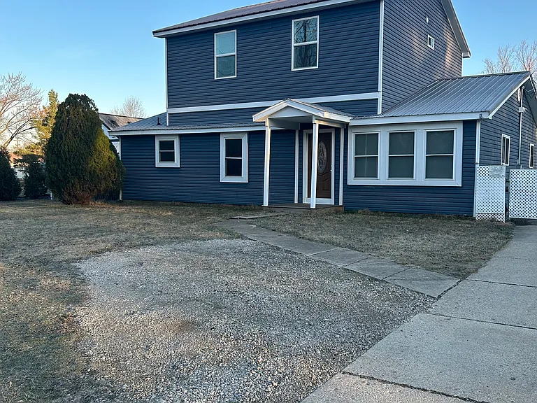 29000 W Nine Mile Rd — Photo 1