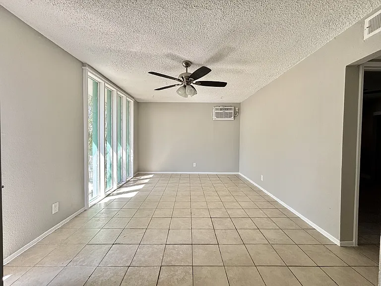 3350 Cambridge St #4 — Photo 12