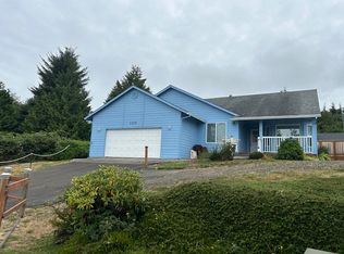 130 N Ocean Ave, Rockaway Beach, OR 97136
