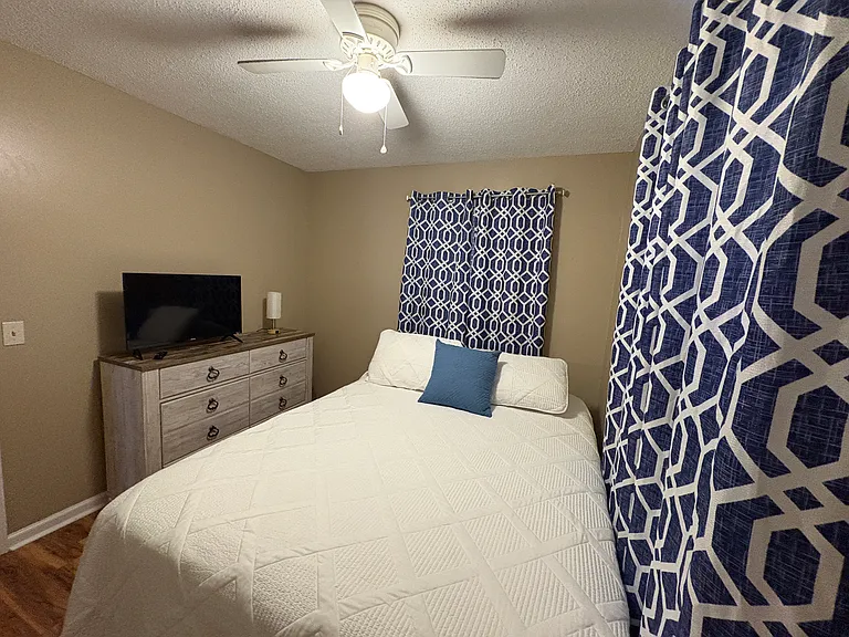 198 Harmony Dr — Photo 4