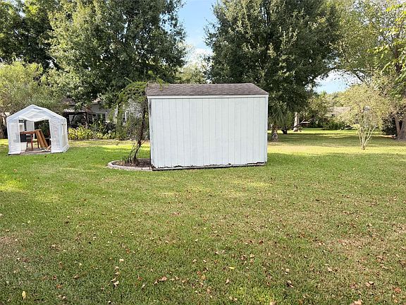 3rd image of 0 Beaumont Ave