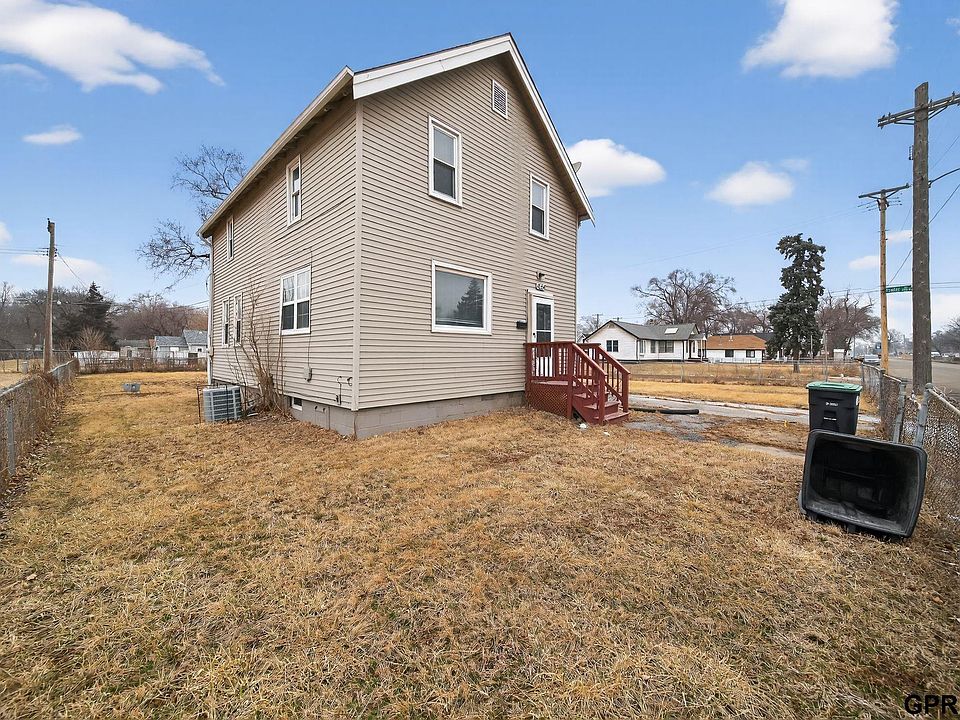 1st image of 4554 N 16th St