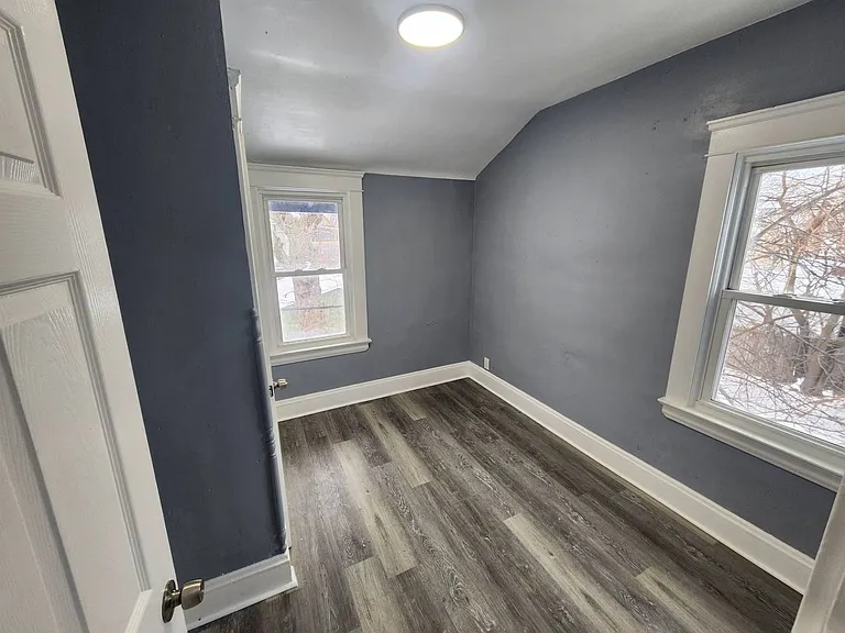 1140 E 144th St — Photo 14