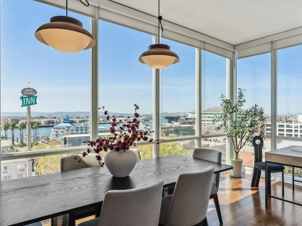 222 Broadway St APT 805, Oakland, CA 94607