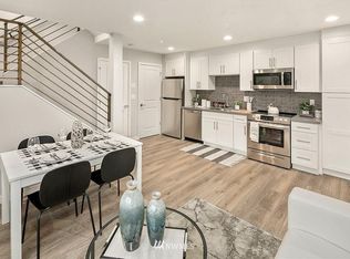 537 S Sullivan St #D, Seattle, WA 98108