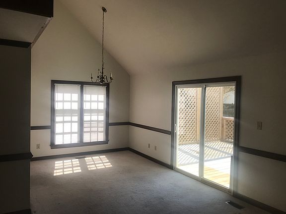5th image of 340 James River Dr