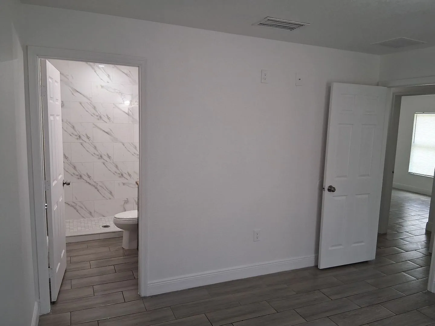 3 Bed 2 Bath Home in Tampa! — Photo 4