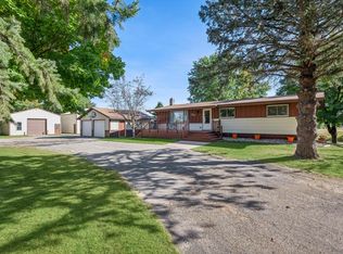 913 47th St SE, Montrose, MN 55363