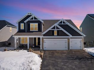5600 Ranier Ln N, Plymouth, MN 55446