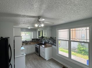 21 Poplar Cres, London, ON N6E 2N3