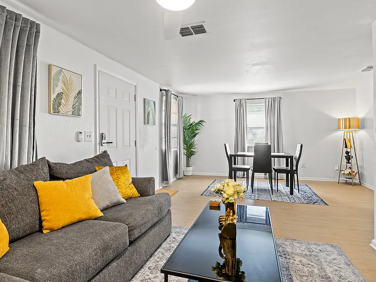 3906 E Powhatan Ave #A — Photo 6