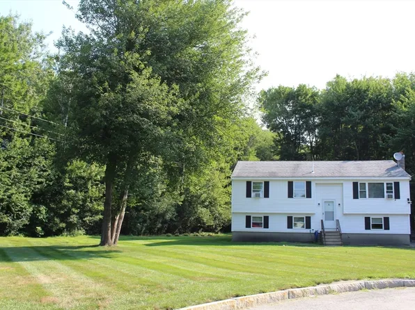 4 Howard George Ct, Salisbury, MA 01952
