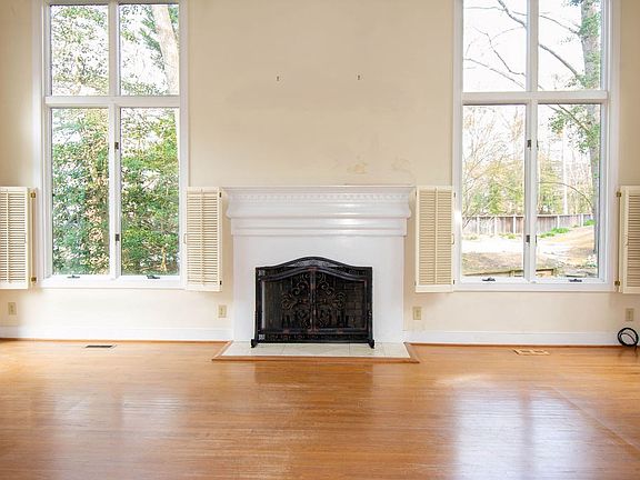 4th image of 5446 Irvington Rd