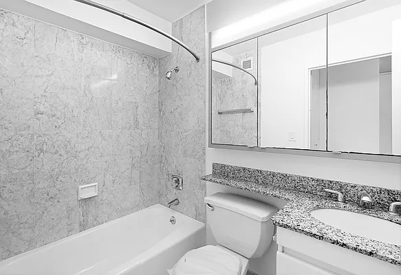 Rented by Mirador Real Estate | media 40