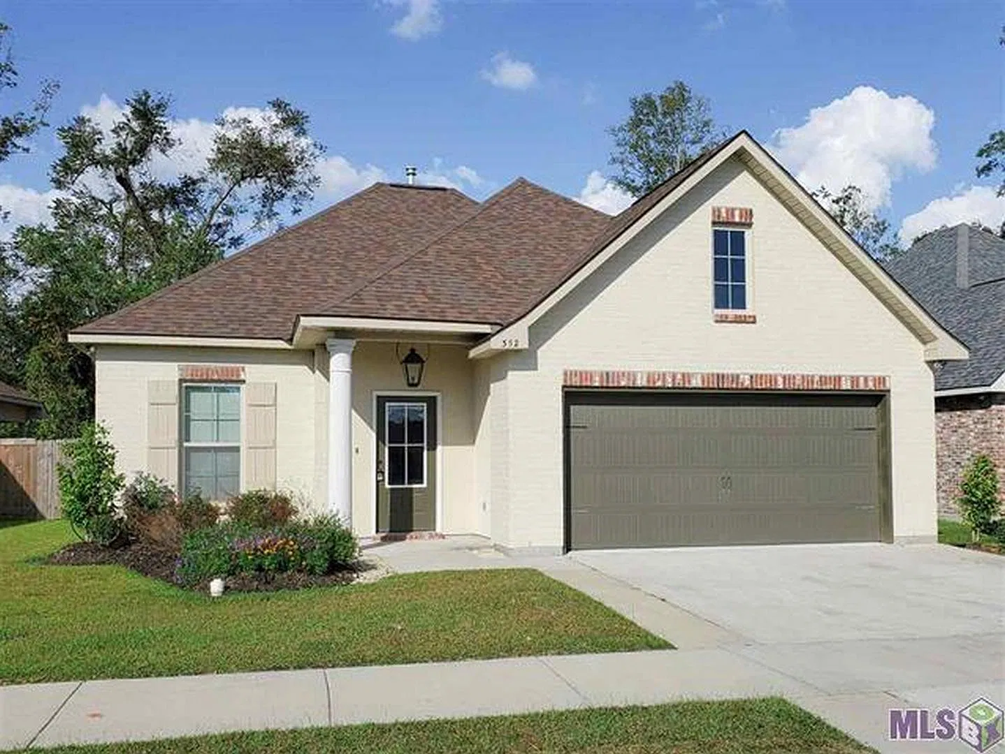 3 bed, 1629 sqft, $2,500 — Photo 1