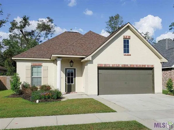 352 Lake Breeze Dr, Baton Rouge, LA 70820