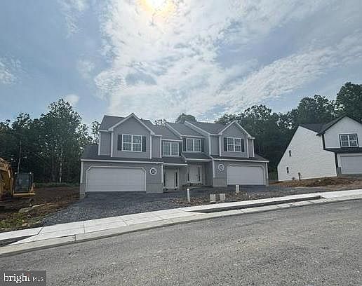 2nd image of 17 Castle Dr Lot 3