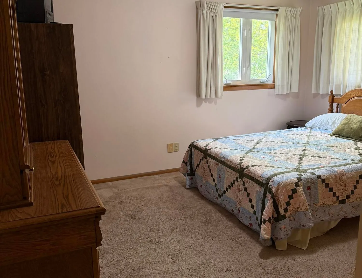 4 bed, 2537 sqft, $3,250 — Photo 3