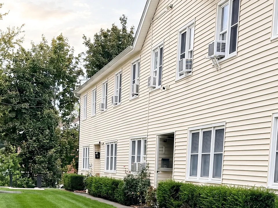 13 Ferris Ave #9