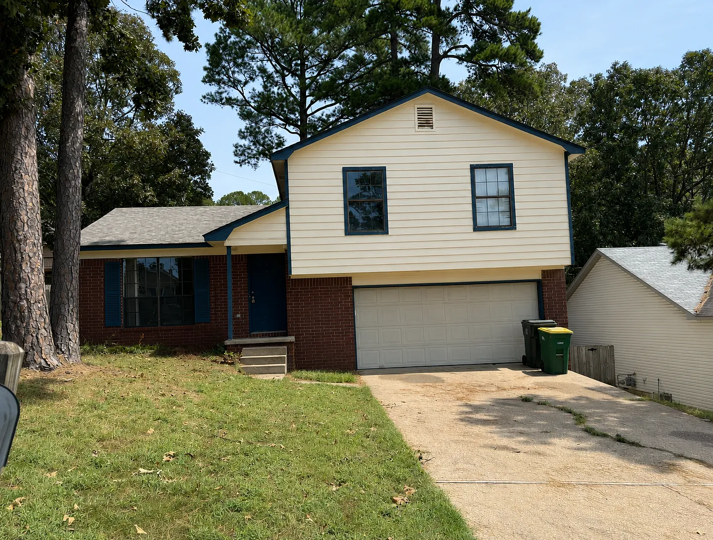 3 bed, 1322 sqft, $1,550 — Photo 2
