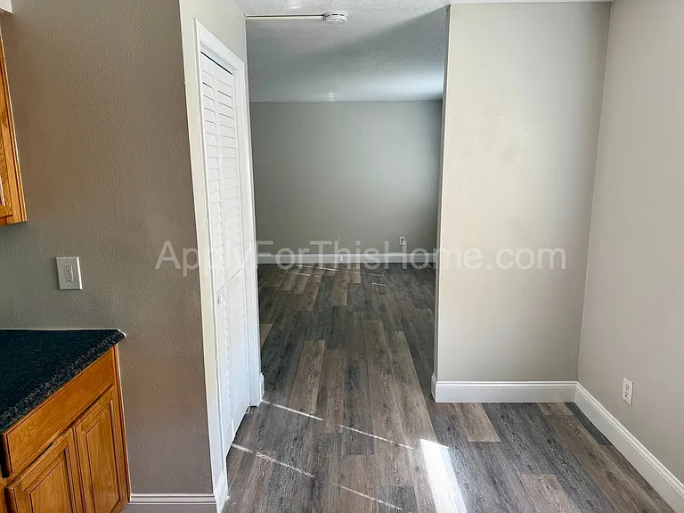 3906 E Bird St #B — Photo 6
