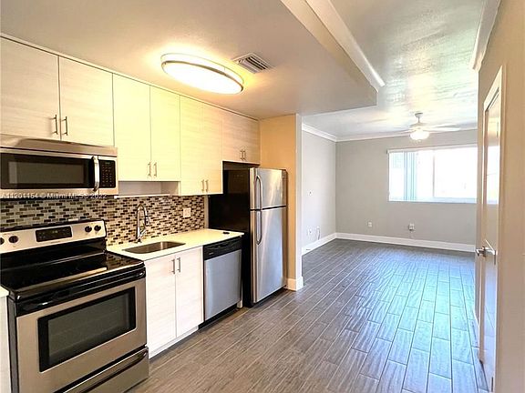 2nd image of 115 Menores Ave APT 7