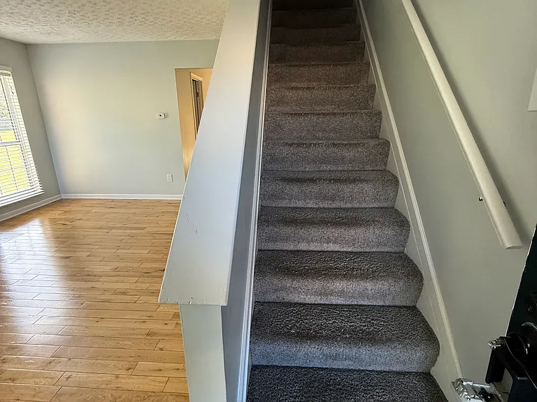 Deercrest Ct — Photo 2