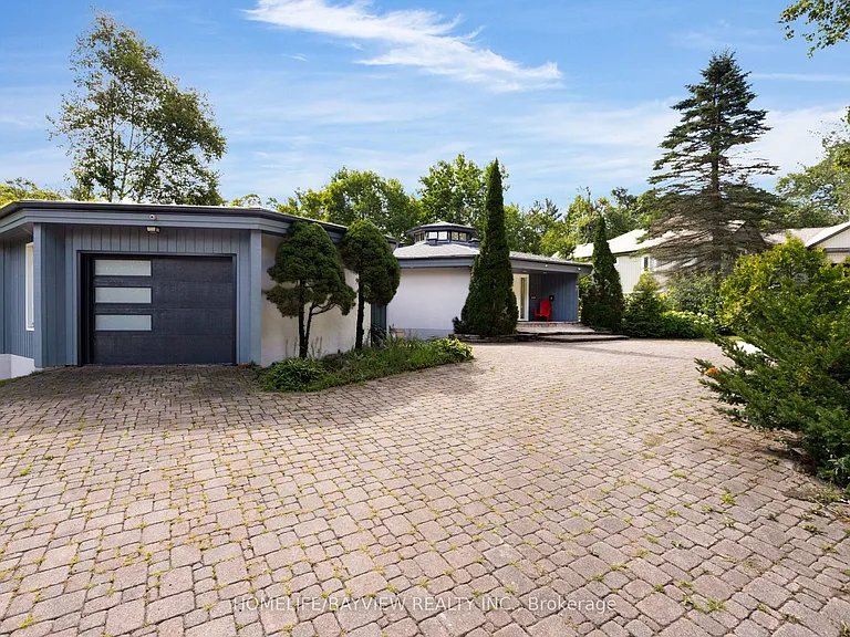 23 Country Club Ln — Photo 2