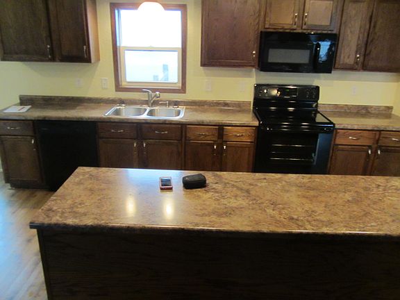 4th image of 137543 Highland Dr