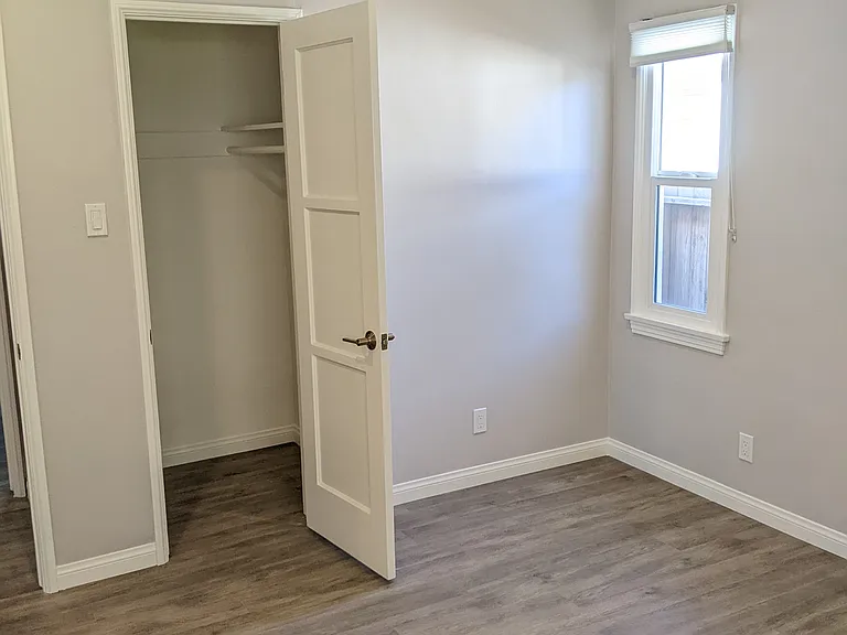 5636 Cedros Ave — Photo 19