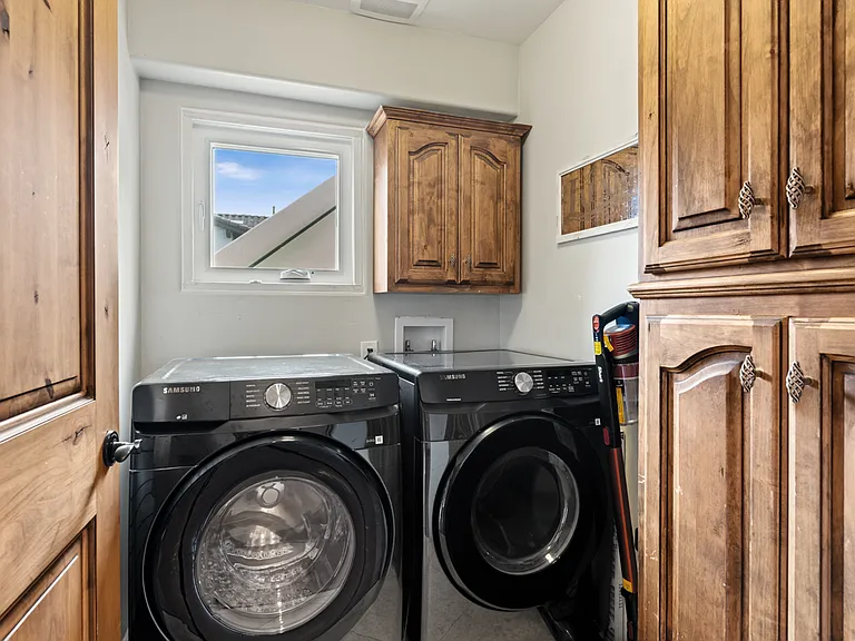7964 Prospect Pl — Photo 36