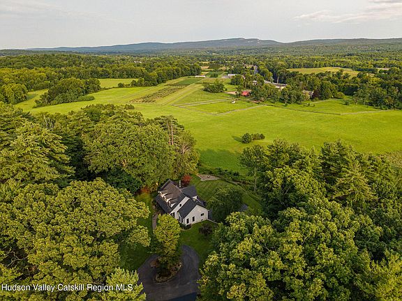 3rd image of 106 Mettacahonts Road