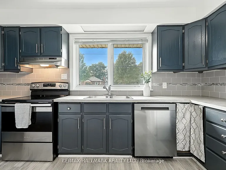 301 Farewell St #MAIN — Photo 12