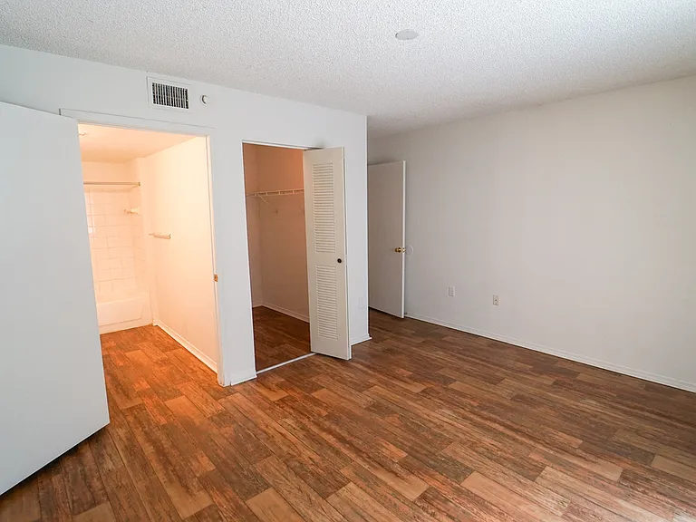 Homestead Colony Apartments — Photo 16