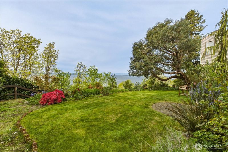 5th image of 7229 Ledroit Court SW