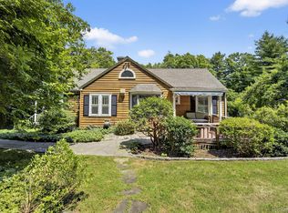 10 Gatehouse Ct, Carmel, NY 10512