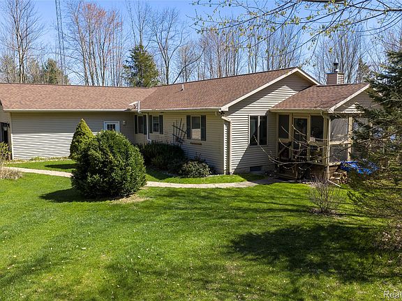 4th image of 3788 Murray Rd