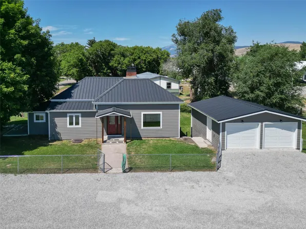 704 3rd Ave, Plains, MT 59859