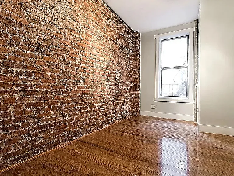 172 Sherman Ave #28 — Photo 1