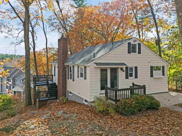 12 Gardner Road, Windham, NH 03087