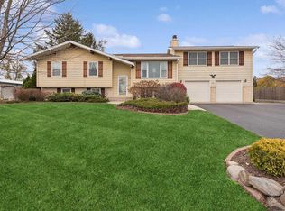 612 Country Ln, Twin Lakes, WI 53181