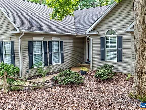 2nd image of 257 Jefferson Dr