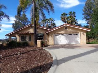 1351 Via Encinos Dr, Fallbrook, CA 92028