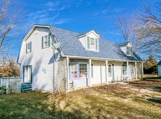 37 John Brown Ln, Winfield, MO 63389