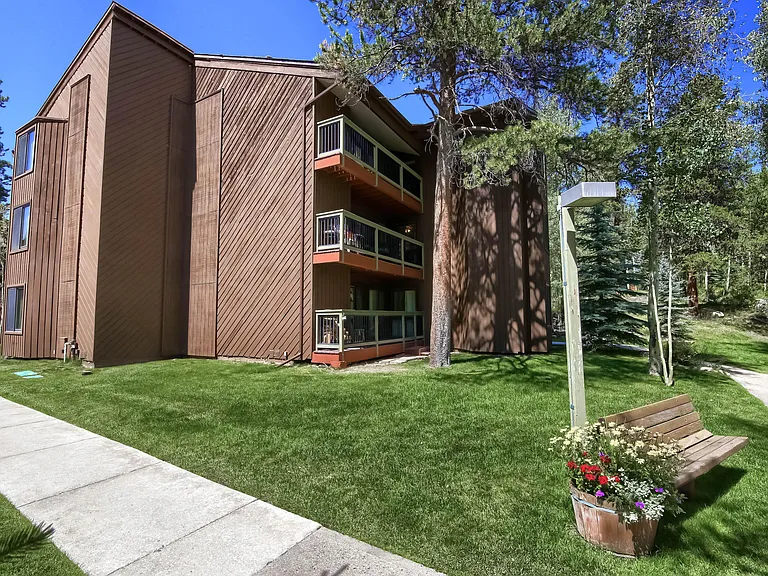 393 Wild Irishman Rd #1057 — Photo 38