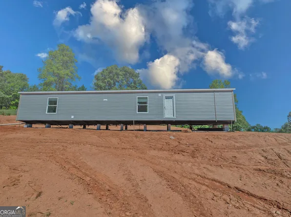 6060 Gumlog Rd, Martin, GA 30557